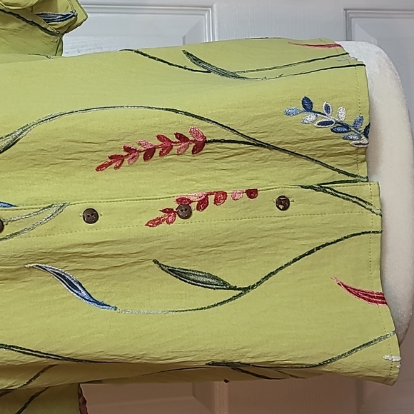 Kindred Embroidered Blouse - Picture 4 of 12